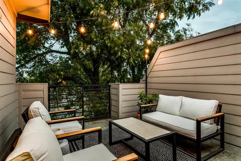 4914 Live Oak St #4, Dallas, TX 75206
