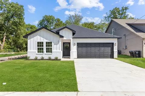 2826 Gillespie St, Greenville, TX 75401