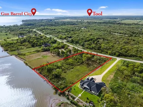 9277 W Shoreline Dr, Kemp, TX 75143