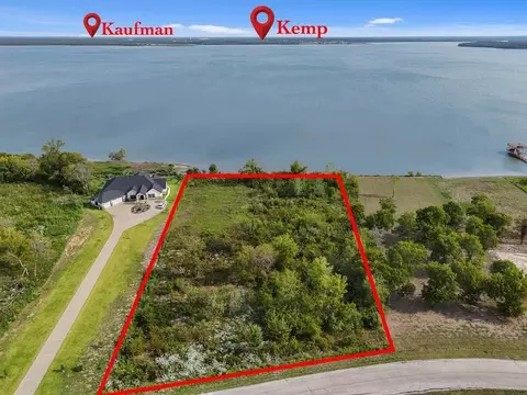 9277 W Shoreline Dr, Kemp, TX 75143