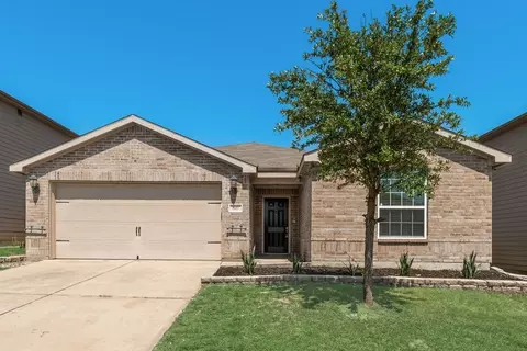 1807 Douglas St, Howe, TX 75459