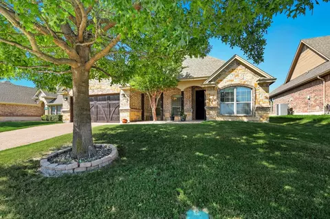 202 Bay Hill Dr, Willow Park, TX 76008