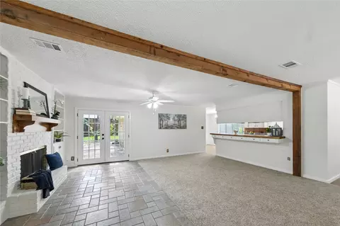 Living - 205 W Ash Ln, Euless, TX 76039 photo 2 of 4