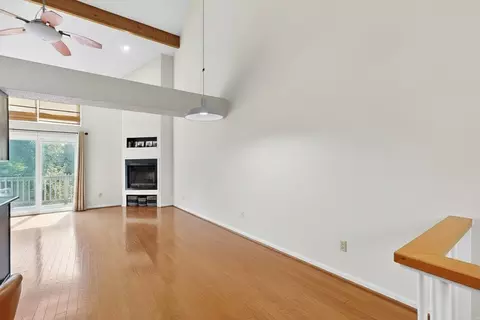 9222 Church Rd #114, Dallas, TX 75231