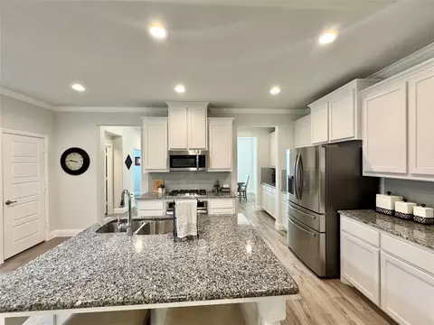 Kitchen - 816 10th St, Argyle, TX 76226 photo 1 of 6