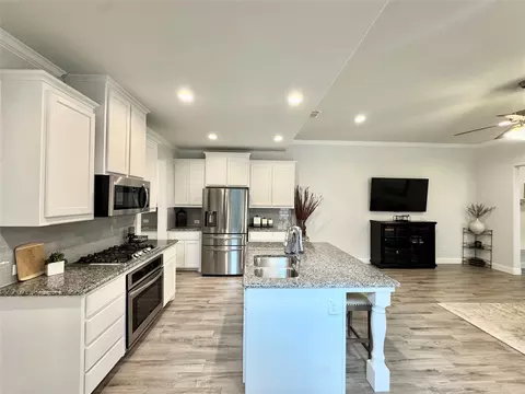 Kitchen - 816 10th St, Argyle, TX 76226 photo 6 of 6