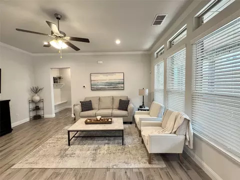 Living - 816 10th St, Argyle, TX 76226 photo 1 of 3