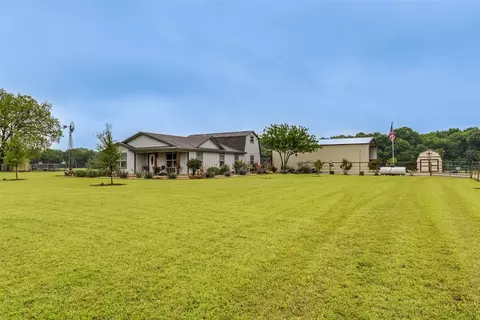 2683 Bells Chapel Rd, Waxahachie, TX 75165