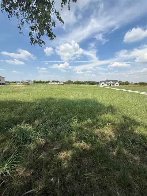 12890 Pruett Rd, Krum, TX 76249