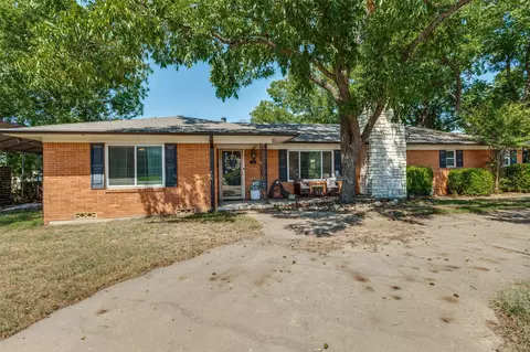 201 S Hill St, Valley View, TX 76272