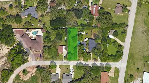 7008 Alice Rd, Lake Worth, TX 76135