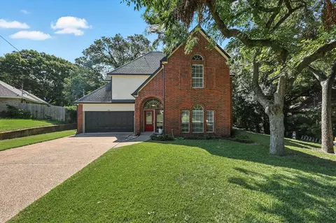 466 Silver Creek Dr, Duncanville, TX 75137