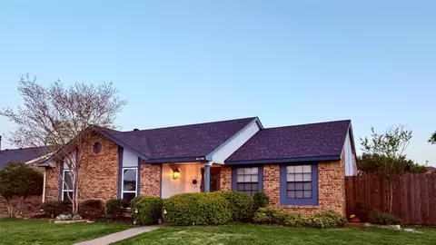 5825 Turner St, The Colony, TX 75056