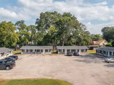 411 Johnson St, Marshall, TX 75670