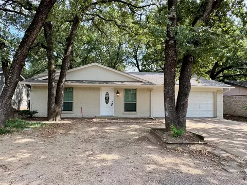 14520 Cimarron Dr, Balch Springs, TX 75180