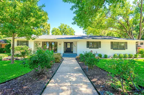 3202 S Glenbrook Dr, Garland, TX 75041