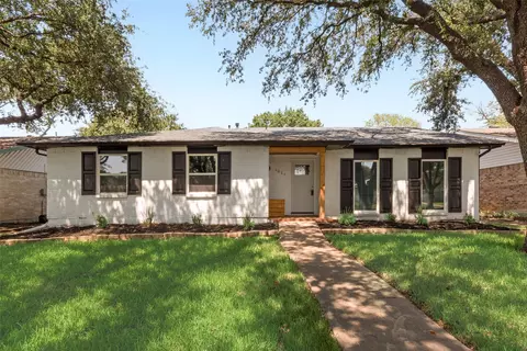 1825 Chamberlain Dr, Carrollton, TX 75007