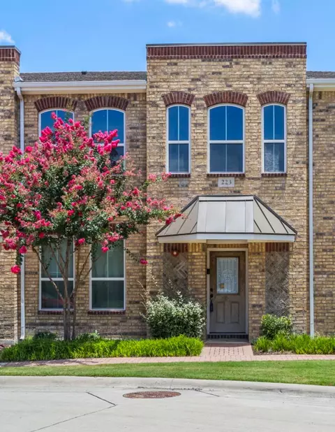 223 Belleville Dr, Lewisville, TX 75057