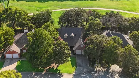813 Rolling View Ct, Highland Village, TX 75077
