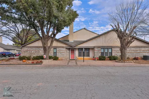29 Crossroads Dr, Abilene, TX 79605