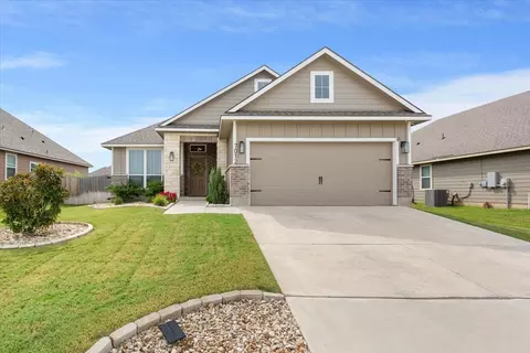 7012 Llano Dr, China Spring, TX 76633