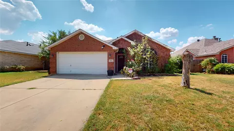 9036 Creede Trl, Fort Worth, TX 76118