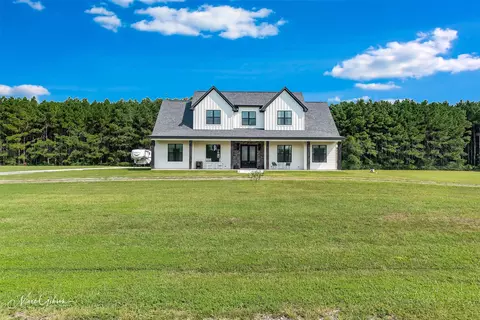 539 Bishop Pvt Dr, Stonewall, LA 71078