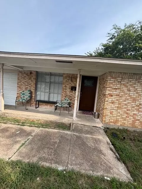 427 Azalea Ln, Duncanville, TX 75137
