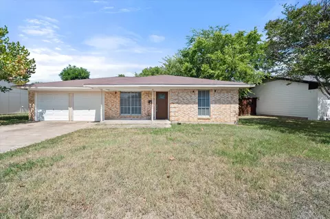 427 Azalea Ln, Duncanville, TX 75137