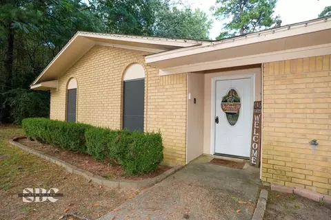 307 13th St SW, Springhill, LA 71075