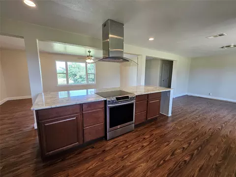 Kitchen - 2100 E Fm 4, Cleburne, TX 76031 photo 2 of 2