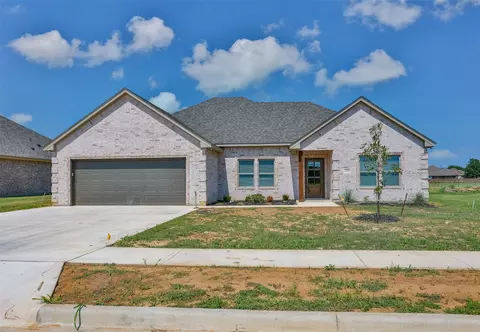 509 N Neu Dr, Lindsay, TX 76250
