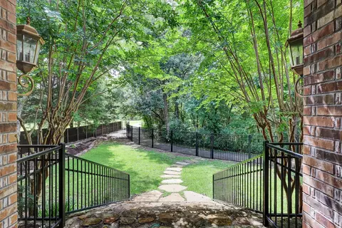 451 Sloan Creek Pkwy, Fairview, TX 75069