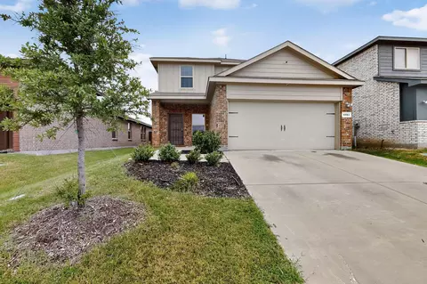 1081 Old Oaks Dr, Forney, TX 75126
