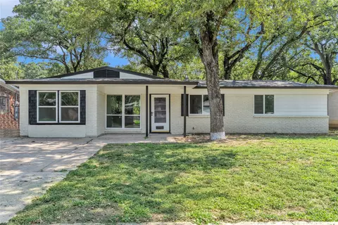 6521 Truman Dr, Fort Worth, TX 76112