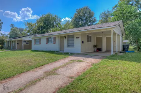 9406 Normandie Dr, Shreveport, LA 71118