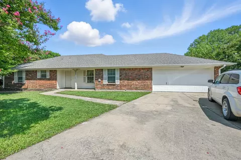 4535 S Horseshoe Trl, The Colony, TX 75056