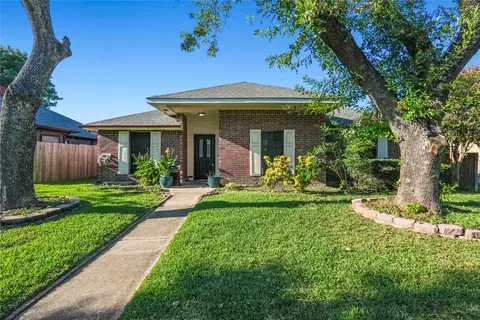 1011 Dandelion Dr, Mesquite, TX 75149