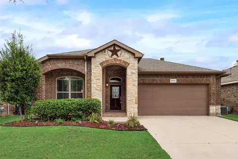 4513 Green River Dr, Denton, TX 76208