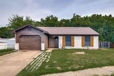 6815 Umphress Rd, Dallas, TX 75217