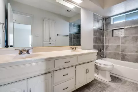Bath - 1603 E Spring Valley Rd, Richardson, TX 75081 photo 1 of 3