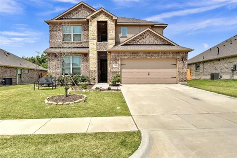138 Creekside Dr, Sanger, TX 76266
