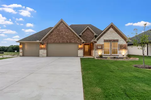 250 Brent Ln, Greenville, TX 75402