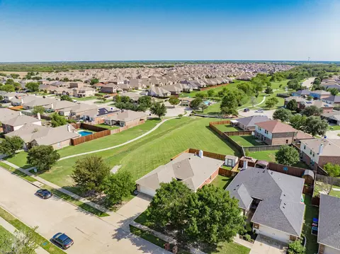 3025 Spruce St, Royse City, TX 75189