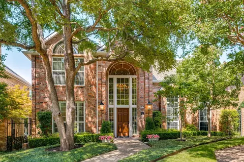 4 Glenmeadow Ct, Dallas, TX 75225