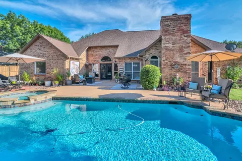 3109 Sunny Meadow Ct, Arlington, TX 76016