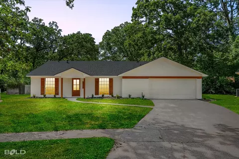 8802 Kensington Dr, Shreveport, LA 71118