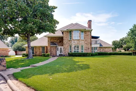 1106 Pebble Beach Ct, Mansfield, TX 76063