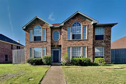 1305 Barclay Dr, Carrollton, TX 75007