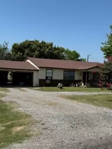 566 Pennell Rd, Sherman, TX 75090
